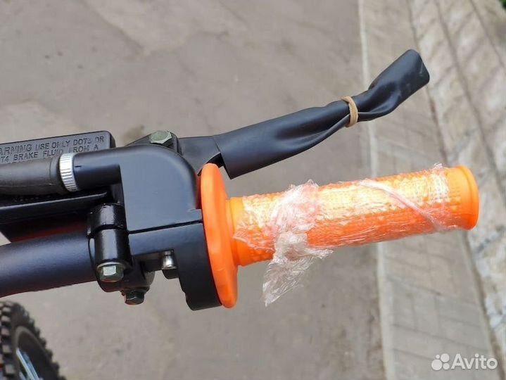 Мотоцикл Avantis KT-125 basic 17/14