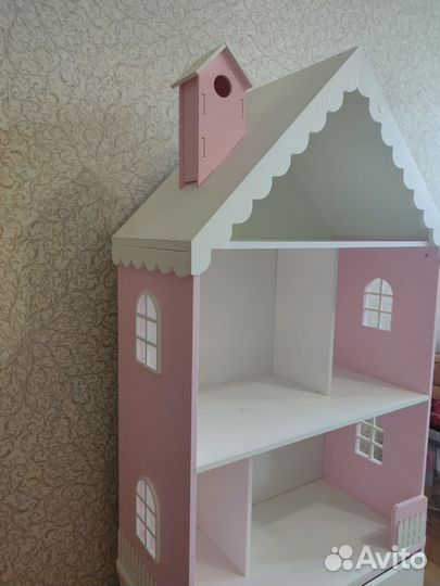 Большой кукольный домик