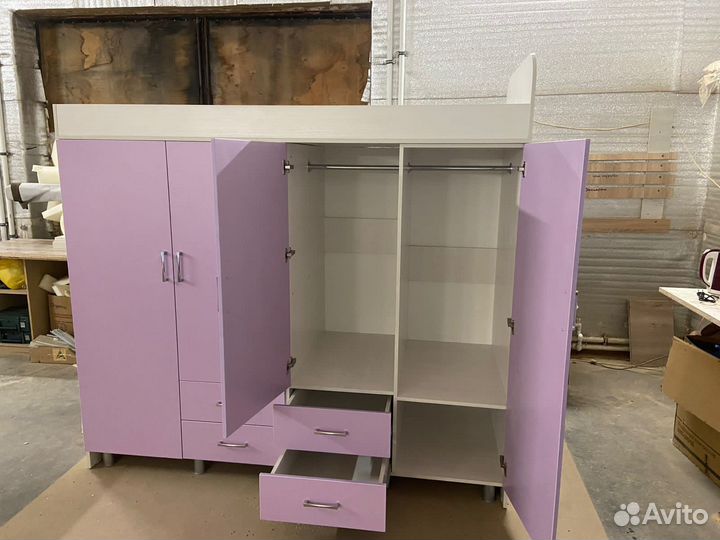 Кровать-чердак со шкафом