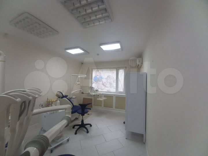 Салон, услуги, стоматология, Космонавтов, 57.5 м²