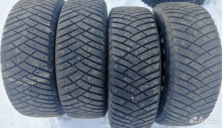 Goodyear Ultragrip Ice Arctic 205/55 R16