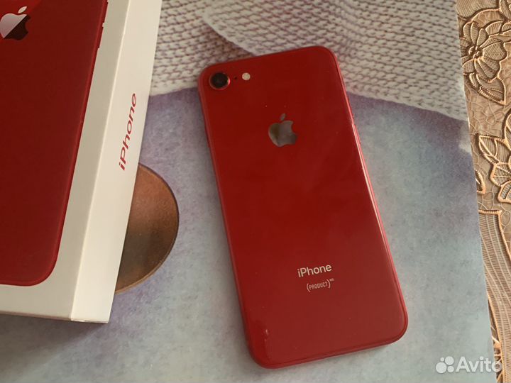 Телефон iPhone 8 64 gb