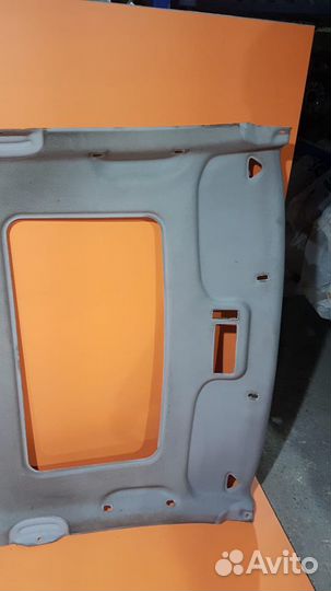 Потолок на Mitsubishi Outlander 1