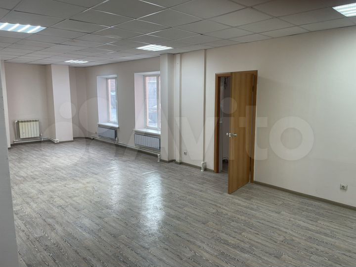 Торговая площадь, 81м²