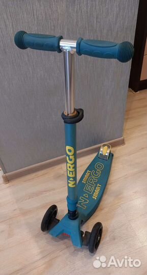 Самокат детский трехколесный