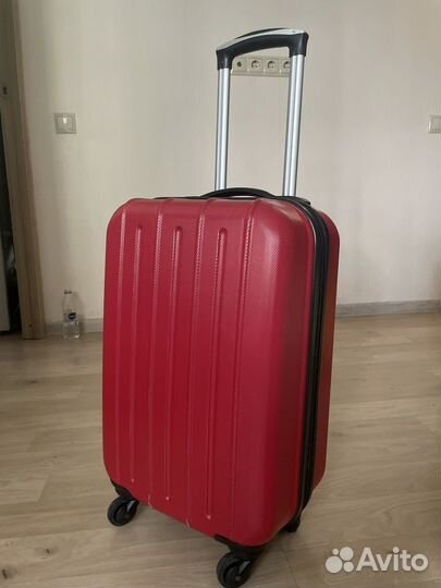 Маленький чемодан