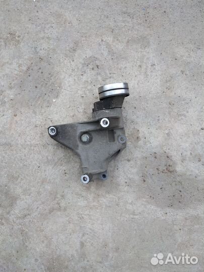 Кронштейн кондиционера Volkswagen Polo (Mk5) V (20