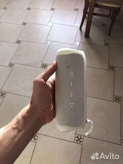 JBL flip 5 оригинал (не работает кнопка блютуз)