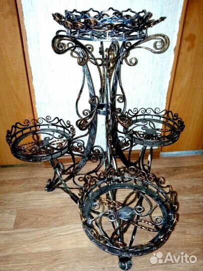 Подставка для цветов