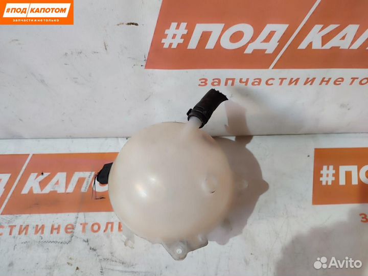 Бачок расширительный Volkswagen Golf 6 2011