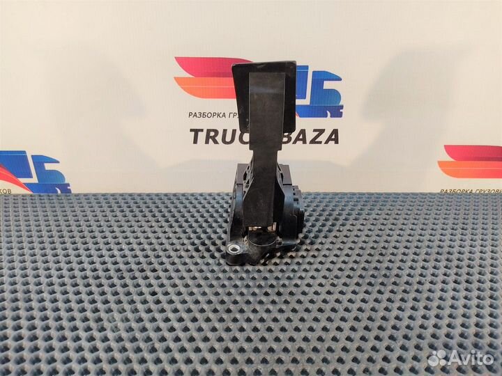 9603000004 Педаль газа