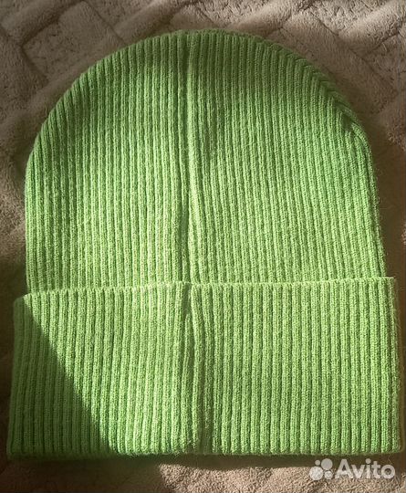 Женская шапка