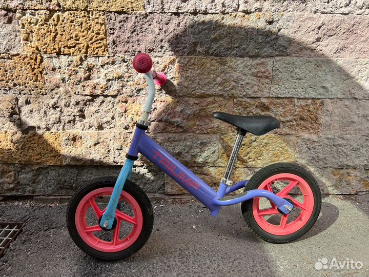 Беговел Триумф Triumph Active AKB-1209W