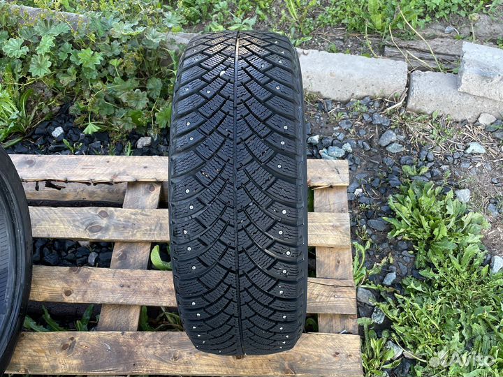 Bfgoodrich G-Force Stud 215/55 R17 98Q