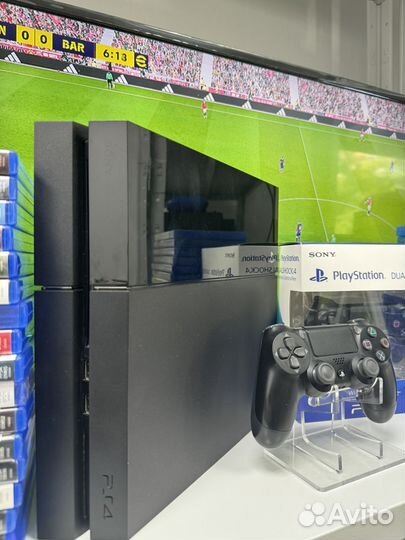 Sony playstation 4 + 490 игр + 2 джойстика