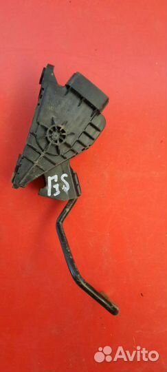 Педаль газа Lexus Gs