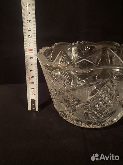 Хрустальная конфетница
