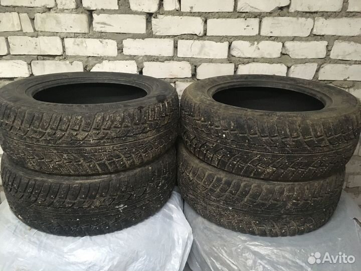 Kumho I'Zen RV Stud KC16 225/60 R17