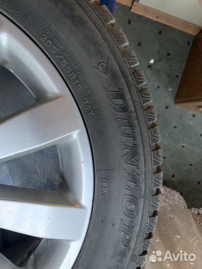 Dunlop SP Winter Ice 07 205/55 R16 94T