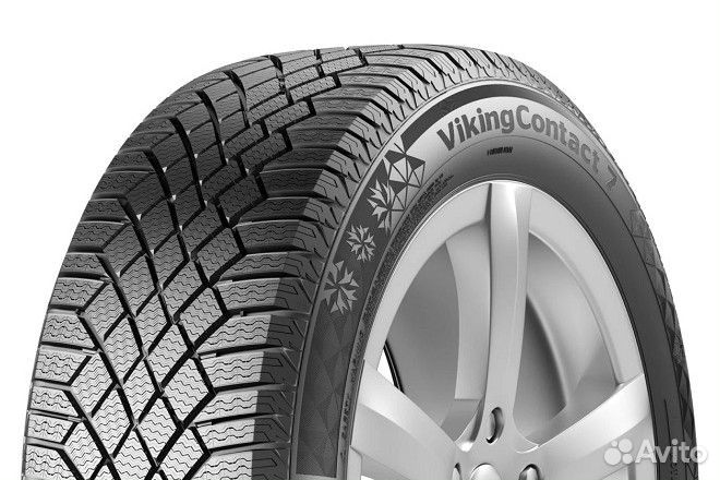 Continental ContiVikingContact 7 215/45 R17