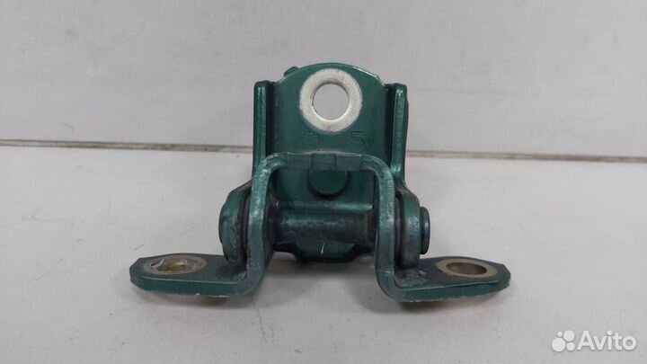 Петля двери задней левой верхняя Nissan Almera N16 2000-2006