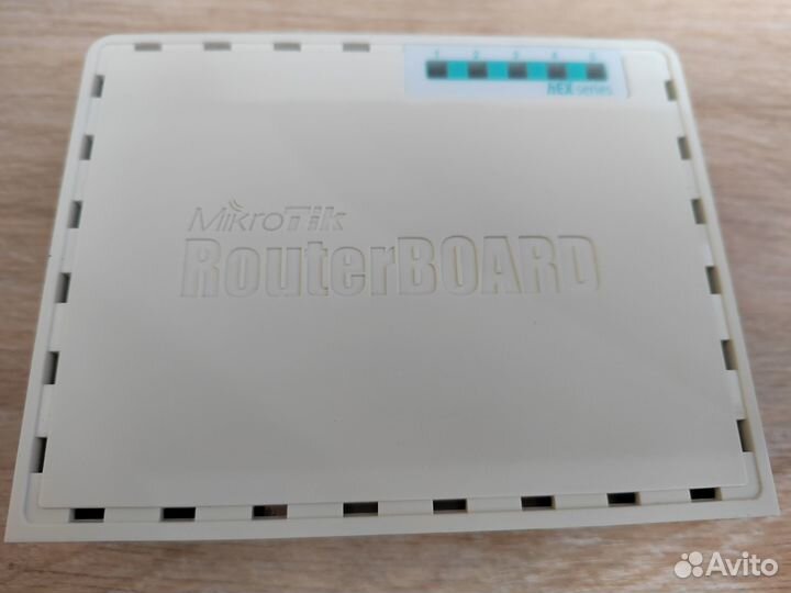 Маршрутизатор Mikrotik hEX RB750Gr3