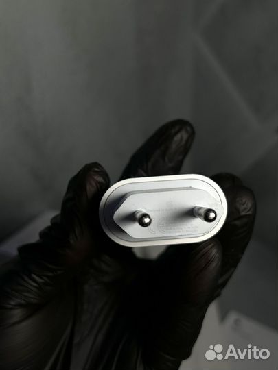 Зарядка для iPhone Apple 20w