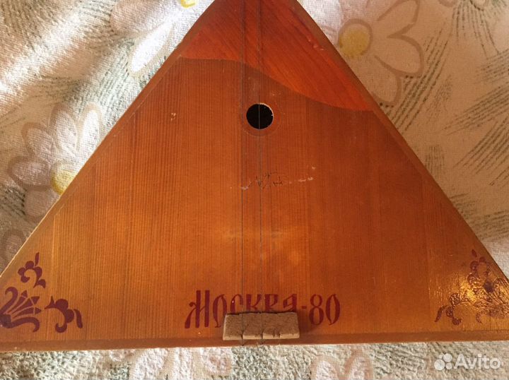 Балалайка Москва 80