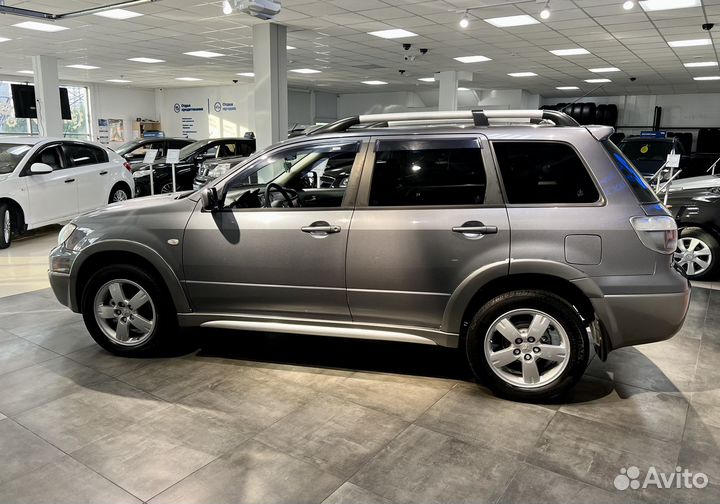 Mitsubishi Outlander, 2004