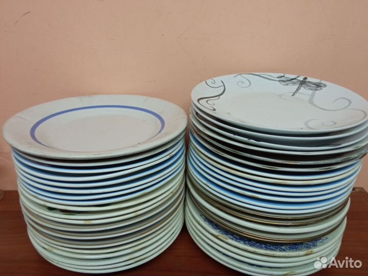 Столовые тарелки СССР. 42 тарелки