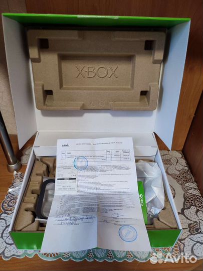 Xbox series s (ещё на гарантии)