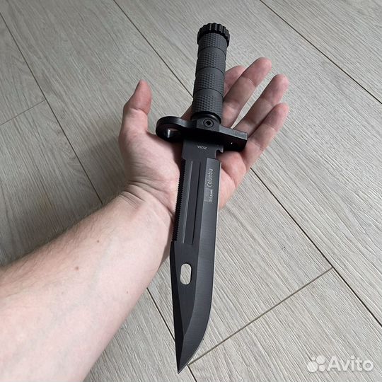 Нож походный с компасом и огнивом