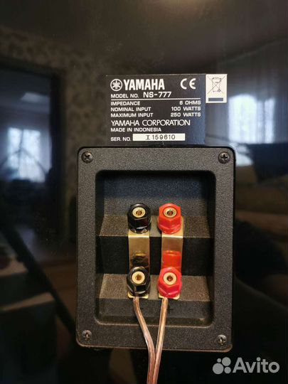 Напольная акустика Yamaha NS-777 (пара)