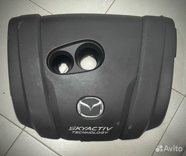 Декоративная крышка двигателя Mazda 6 GL 2.0