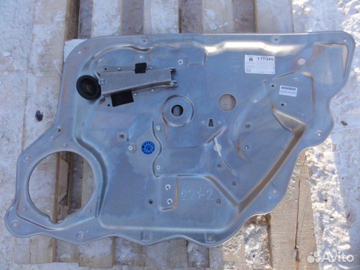 Стеклоподъемник электрический задний правый без