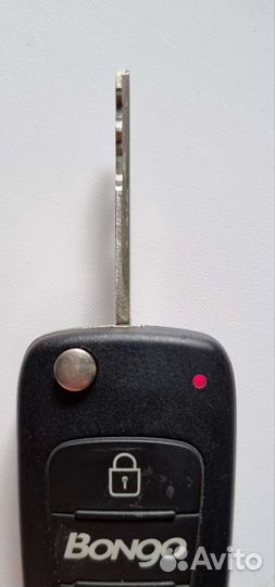 Оригинальный ключ Kia Bongo III (с чипом)