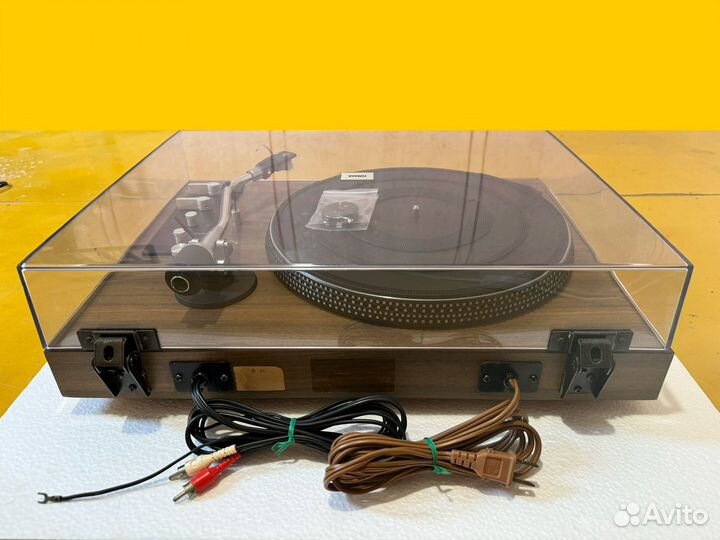 Проигрыватель винила Yamaha YP-511