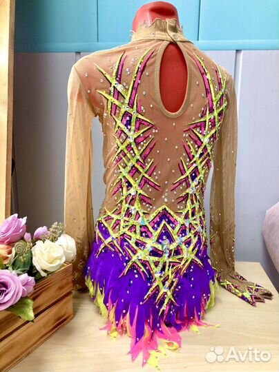 Купальник для художественной гимнастики