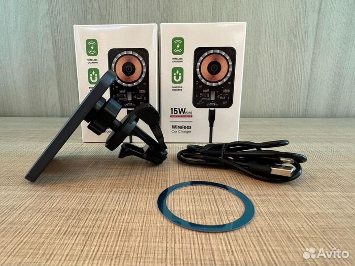 Держатель - зарядное устройство автомобильное