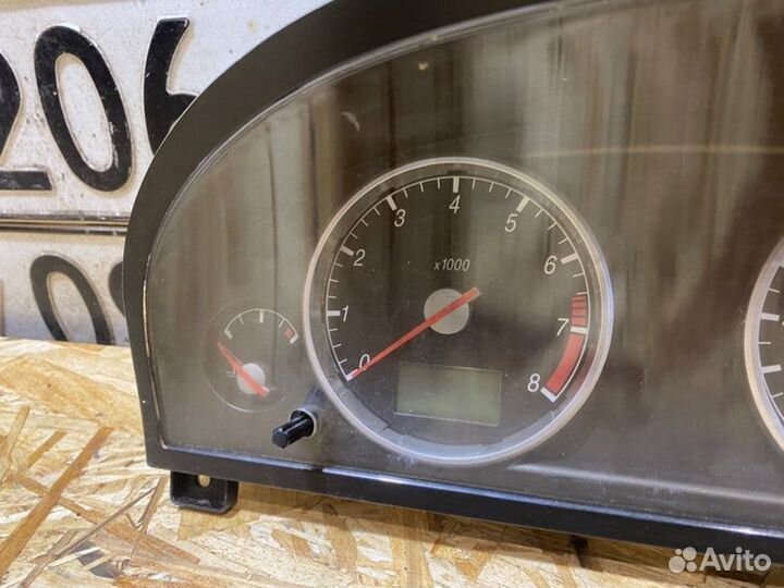 Приборная панель Ford Mondeo 3 2002