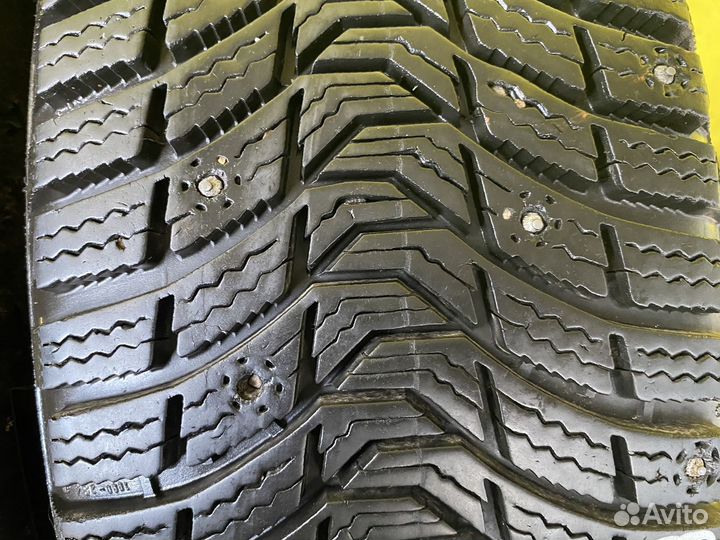 Michelin X-Ice North XIN3 215/65 R16