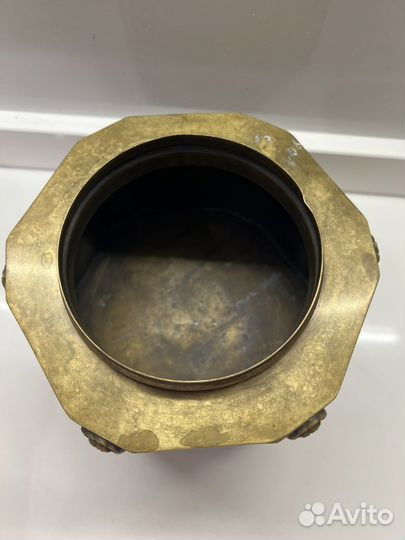 Бронзовая шкатулка