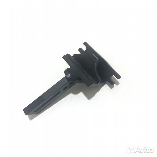 Т-образное крепление ручки к блоку Fisher F75