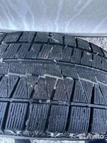 Bridgestone Blizzak Revo GZ 205/55 R16