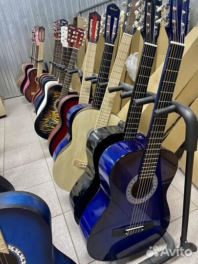 Акустическая гитара / классическая