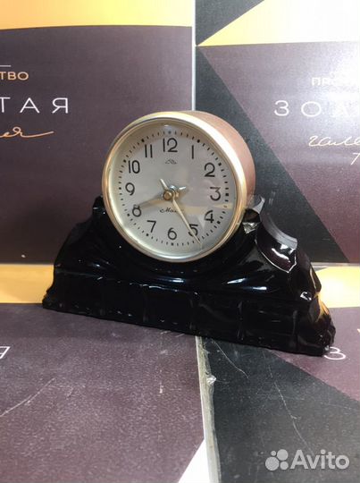 Настольные часы Маяк Стекло