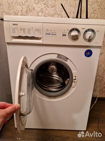 Стиральная машина на запчасти zanussi