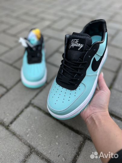 Кроссовки Nike Tiffany новые размер 38