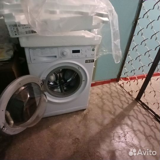 Стиральная машина на запчасти ariston