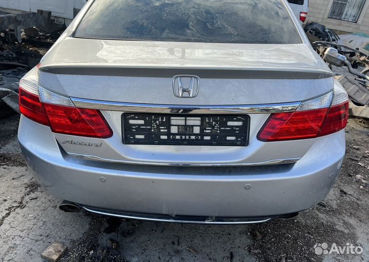 Крышка багажника Honda Accord 9
